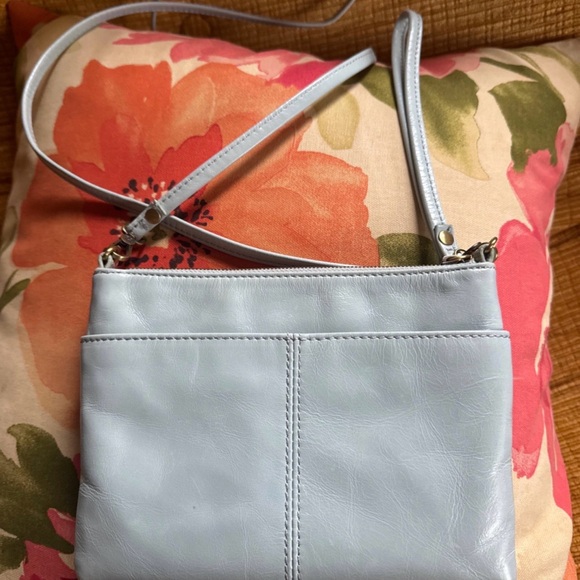 Hobo Stroll crossbody clutch purse vintage hide whisper blue like new gorgeous! - Picture 8 of 11